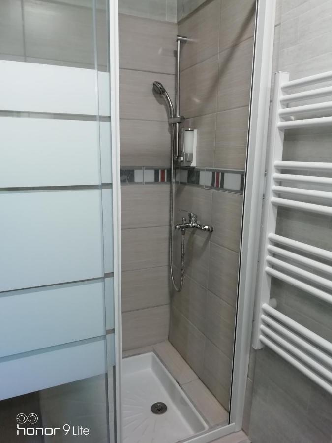 Centre Troyes Avec Vue Sur Parc, Simplicite D'Acces, Charme Et Confort Garanti מראה חיצוני תמונה